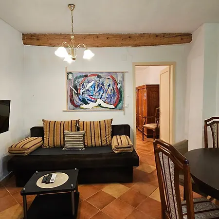 Apartment Eufrasiana *